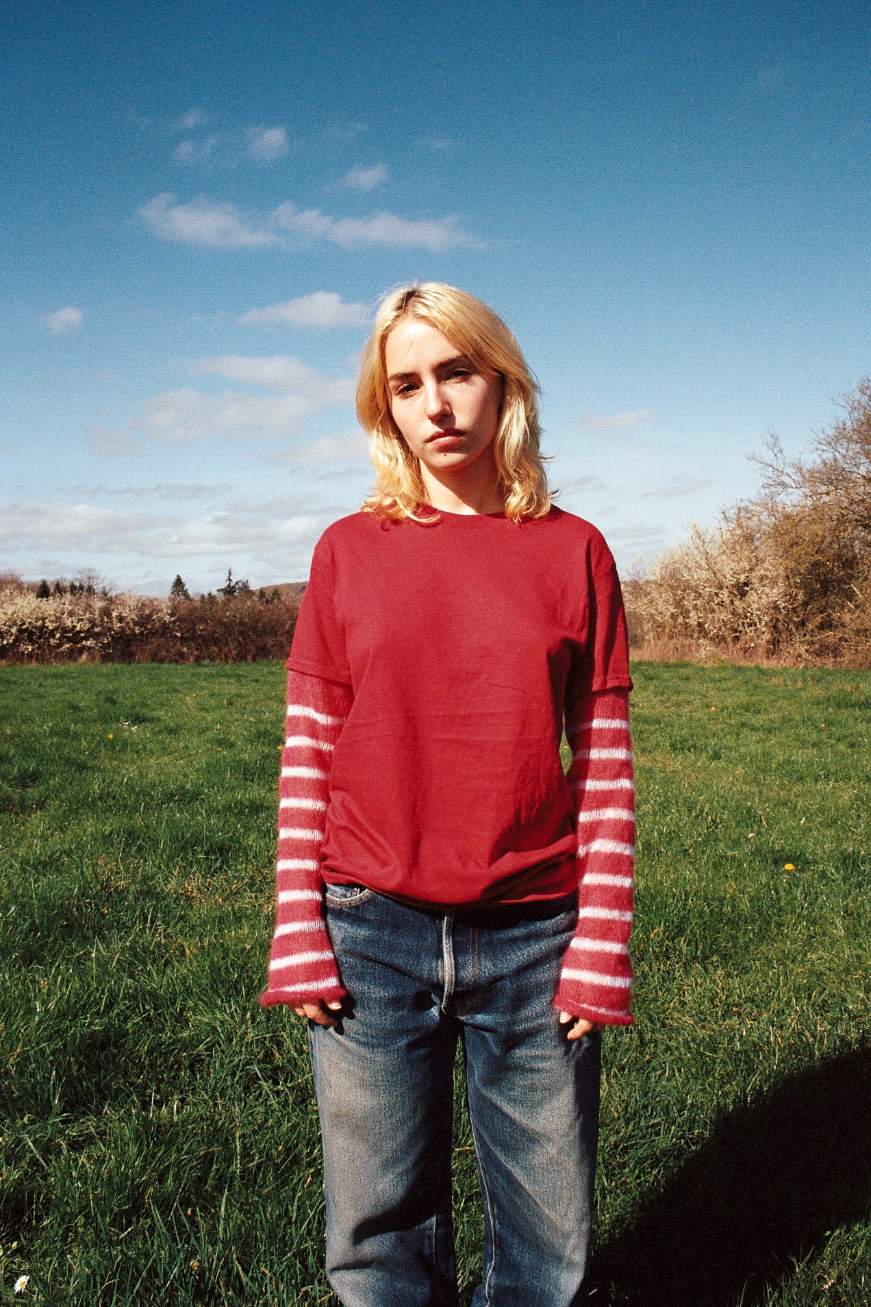 Le t-shirt rouge